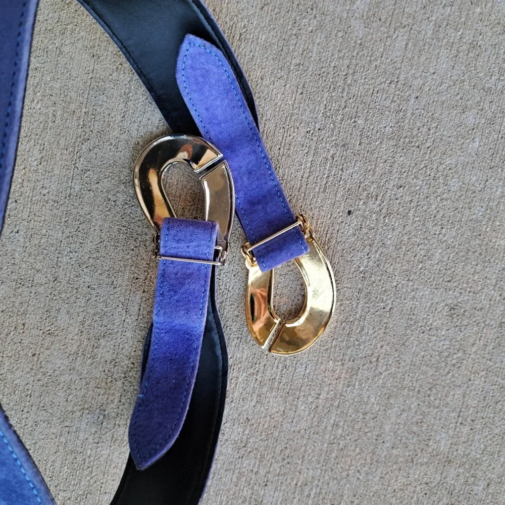 Vintage 1980's Women's Leather Suede Blue Belt With Metal Buckle Adjustable‎ 33